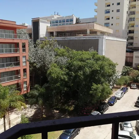 Cozy Apartment 5Min. Walking From Praia Da Rocha *
