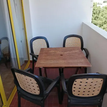 Cozy Apartment 5Min. Walking From Praia Da Rocha